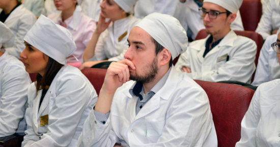 Врач в университете